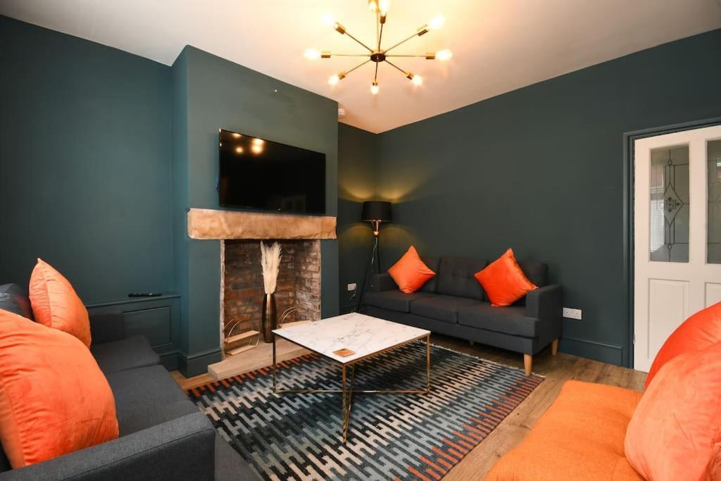 Cottage Style 3 Bedroom House - Close To City Centre & The Peaks Chesterfield Extérieur photo
