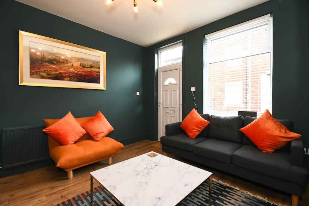 Cottage Style 3 Bedroom House - Close To City Centre & The Peaks Chesterfield Extérieur photo