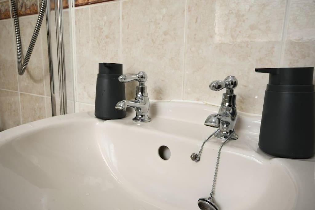 Cottage Style 3 Bedroom House - Close To City Centre & The Peaks Chesterfield Extérieur photo