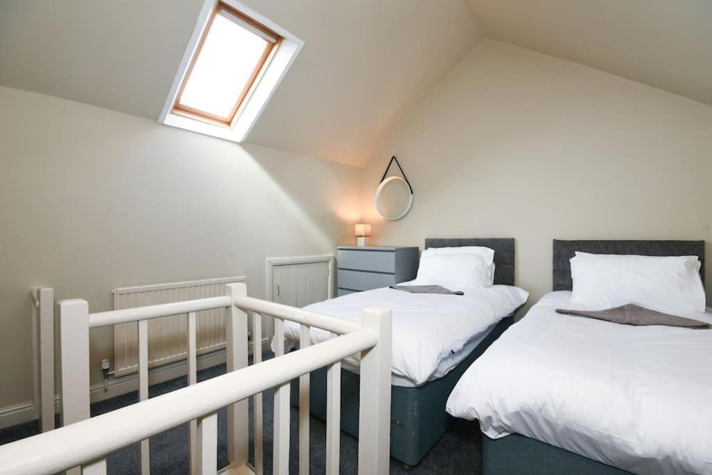 Cottage Style 3 Bedroom House - Close To City Centre & The Peaks Chesterfield Extérieur photo